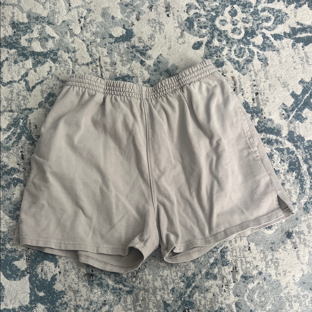 Brandy Melville Casual Elastic-Waist Shorts